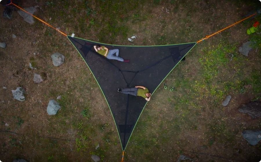 Hamaca triangular de 3 puntos para varias personas con diseño innovador