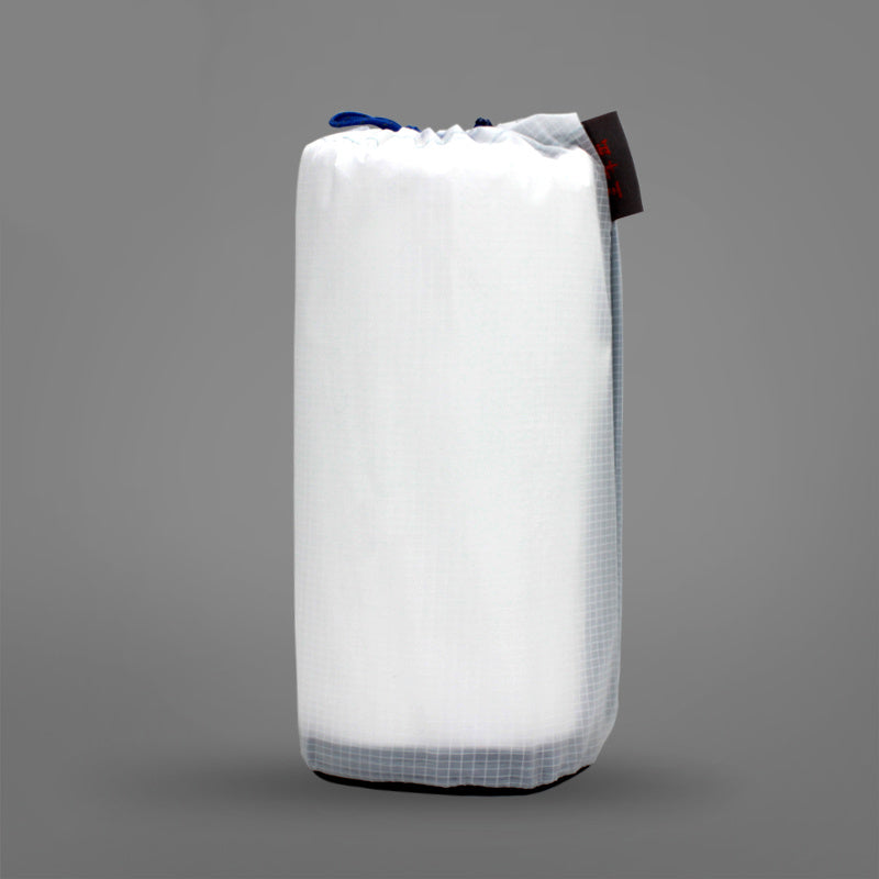 Saco de dormir ultraligero para camping DuPont TYVEK: transpirable y resistente a la humedad.
